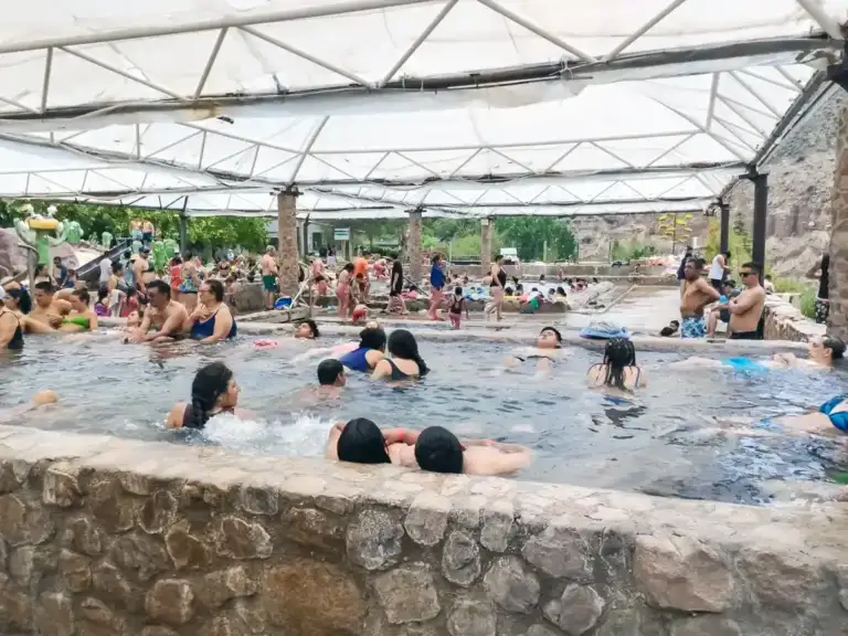 Termas de Cacheuta - Parque de Agua Termal - Mendoza - Aguas Termales Argentina